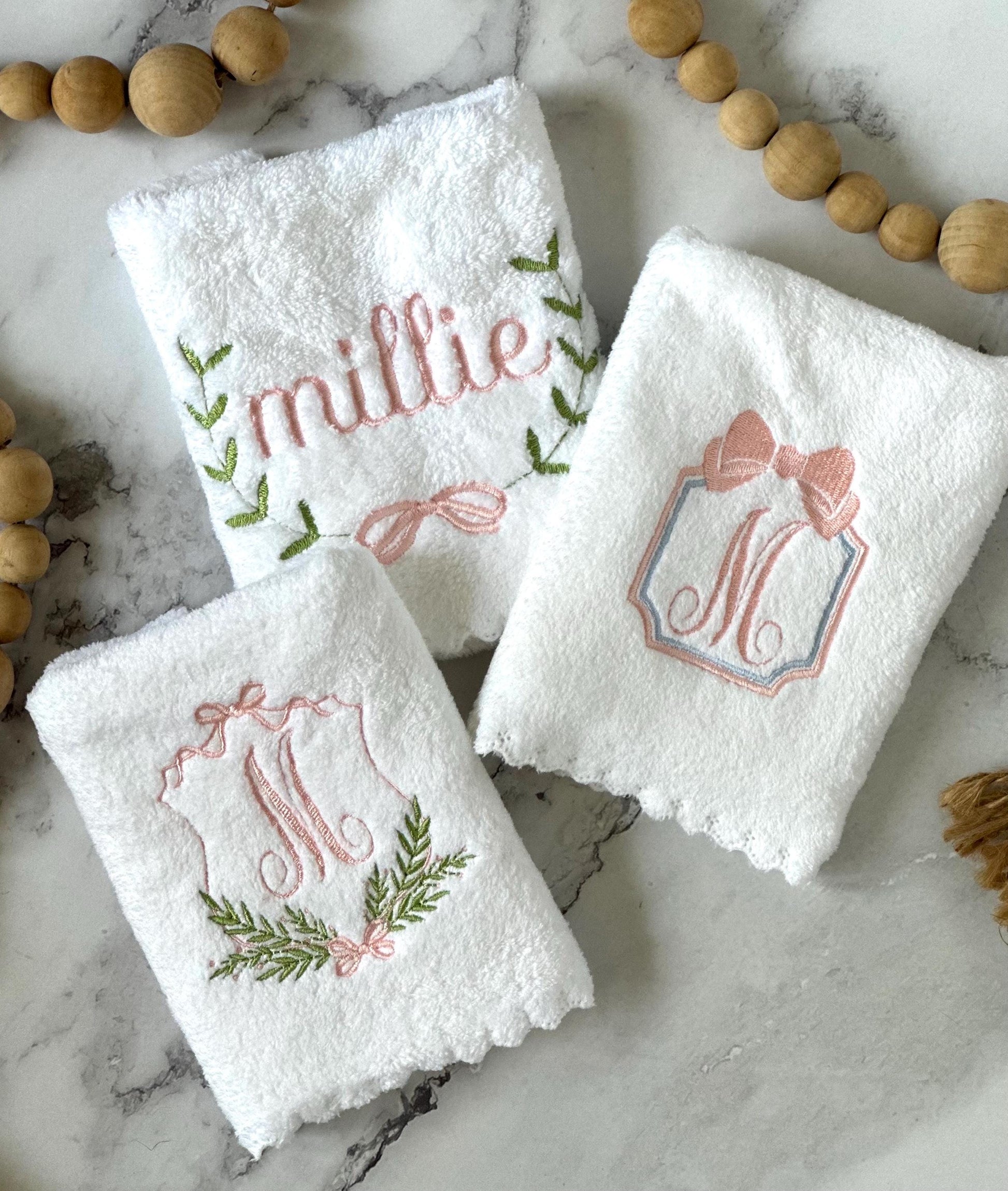 Scalloped Ultra Soft Burp Cloths